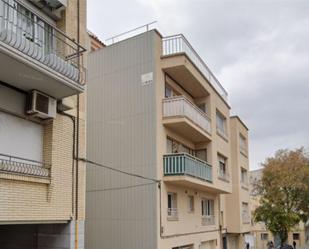 Exterior view of Flat for sale in Terrassa  with Air Conditioner and Balcony