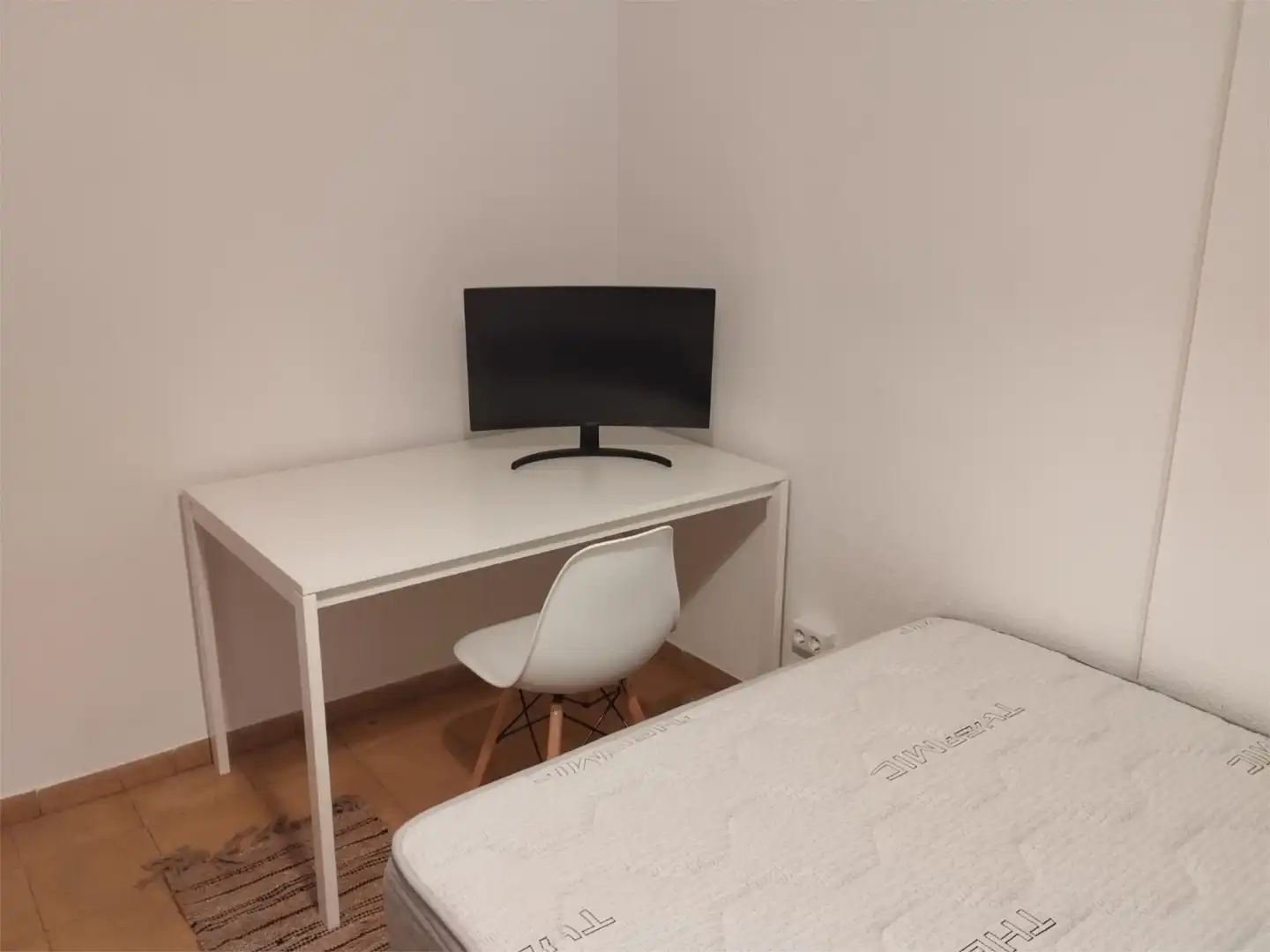 Room in Avenida de los Condes de Soto Ameno, 36, Santo Domigo Room in Avenida de los Condes de Soto Ameno, 36, Santo Domigo