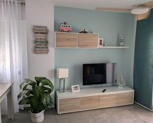 Sala d'estar de Pis en venda en La Manga del Mar Menor amb Aire condicionat, Terrassa i Piscina