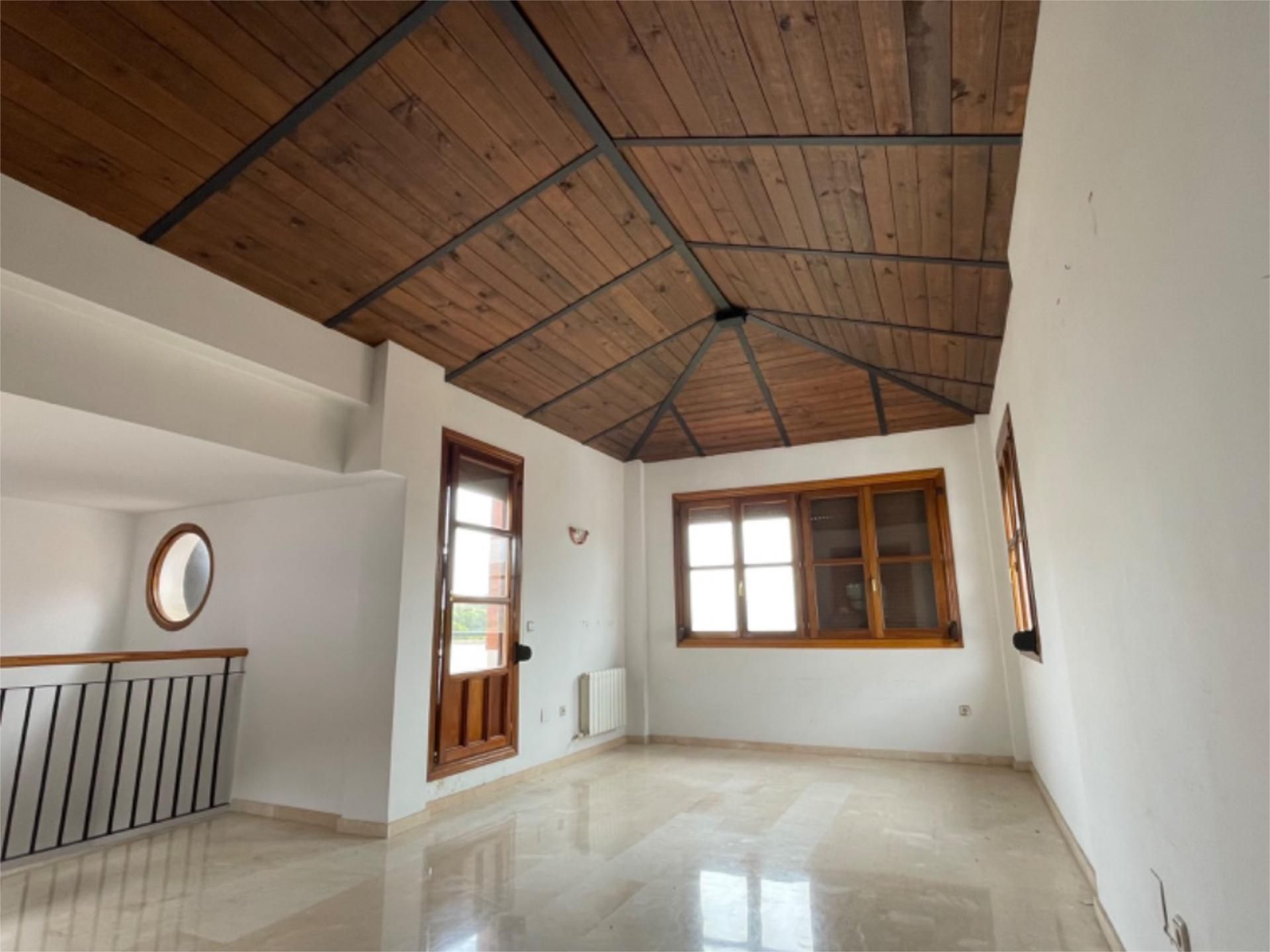 Casa adosada de lloguer a Urbanizacion Jabalcuz, 17, Jabalcuz