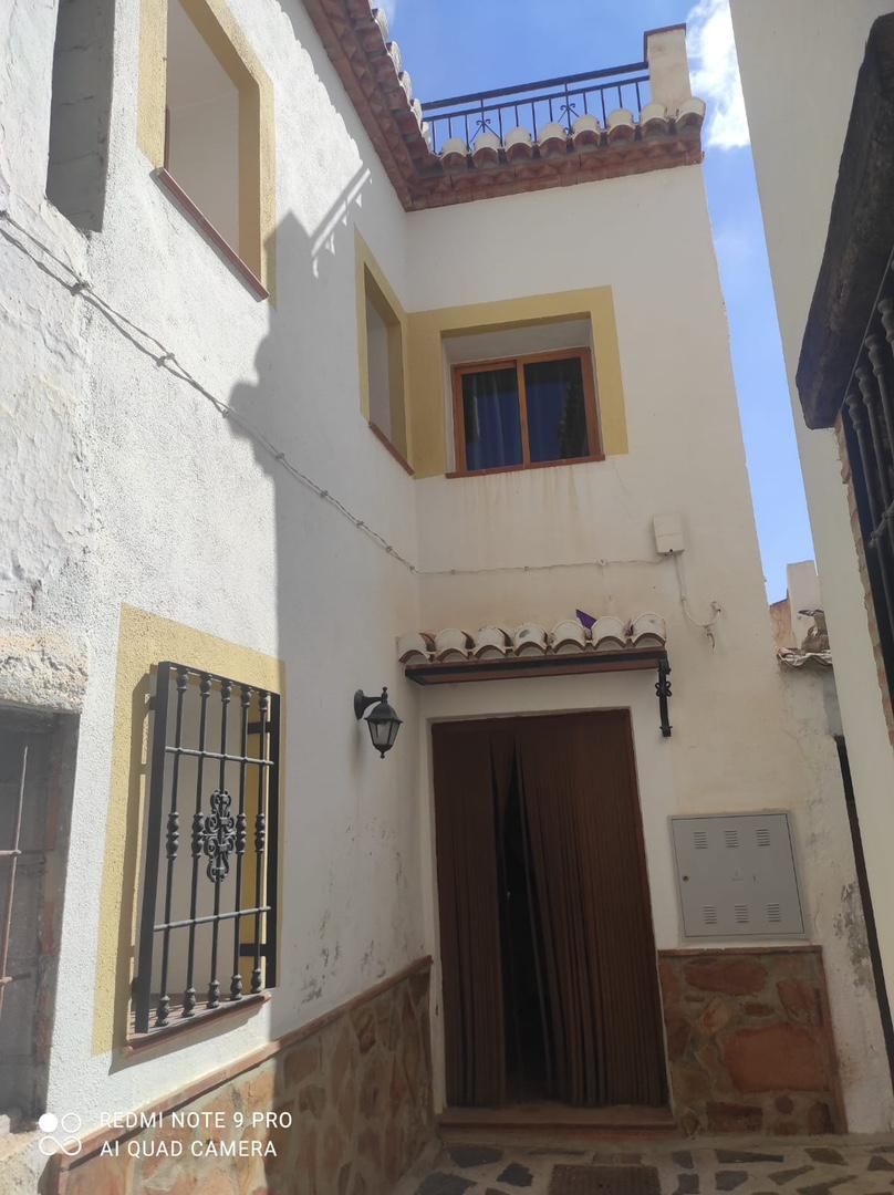 Vista exterior de Apartamento en venta en Los Guajares con Lavadora y Microondas