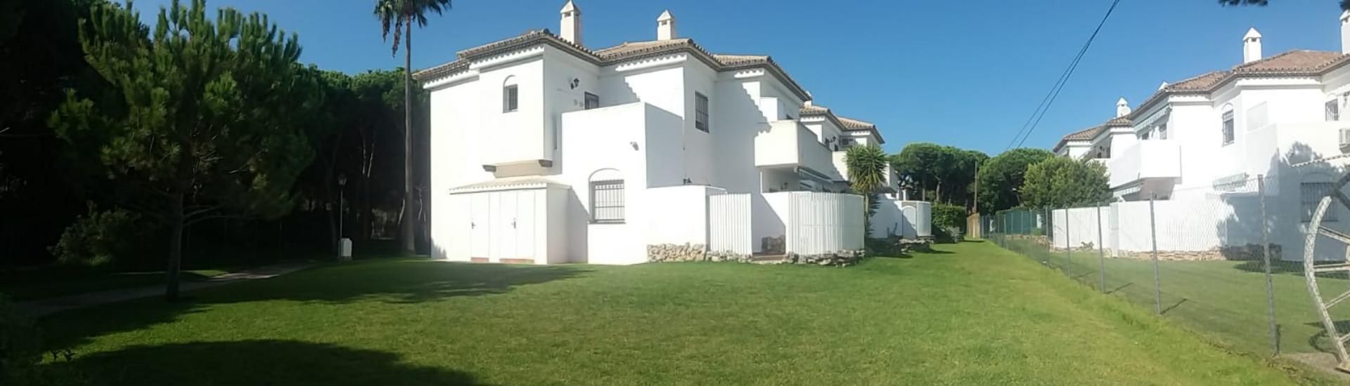 Jardí de Apartament de lloguer en Chiclana de la Frontera amb Jardí privat, Terrassa i Moblat