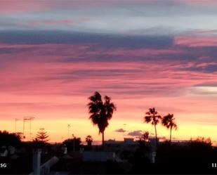 Vista exterior de Apartament en venda en Sagunto / Sagunt amb Aire condicionat i Terrassa