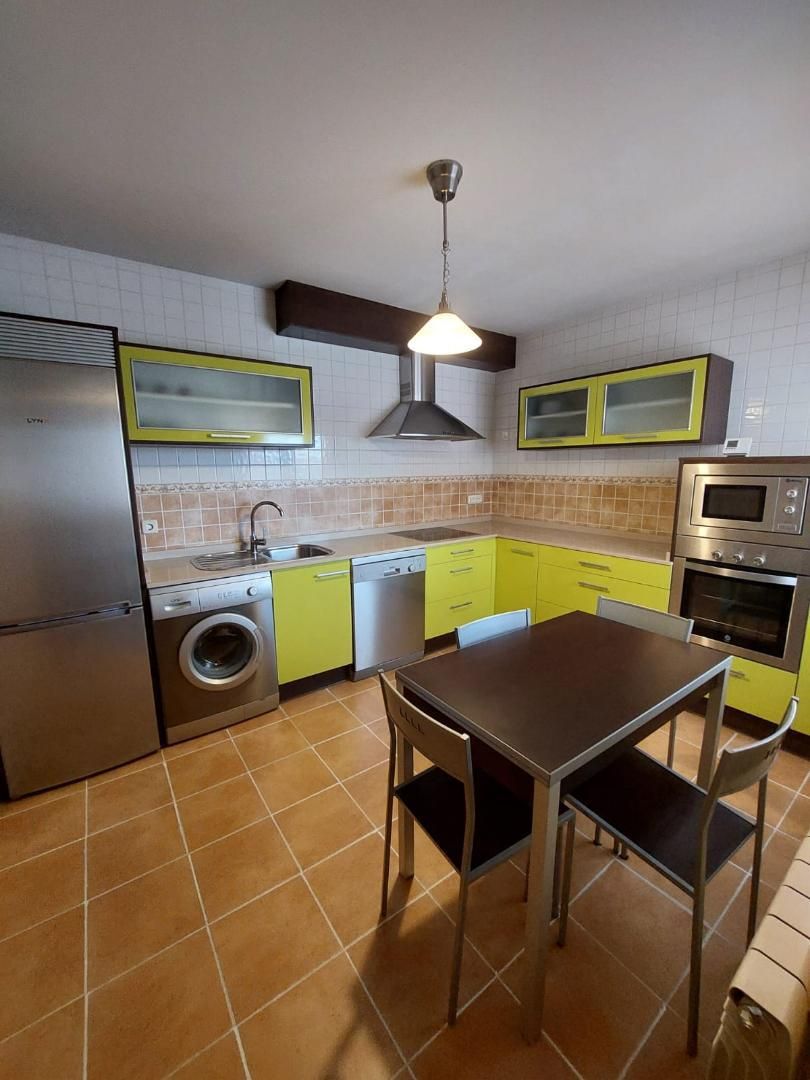 Kitchen of House or chalet for sale in Cebreros  with Air Conditioner, Terrace and Balcony