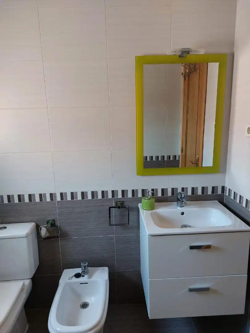 Casa o chalet en venta en Camino del Valle, Cebreros Baño de Casa o chalet en venta en Cebreros con Aire acondicionado, Calefacción y Jardín privado