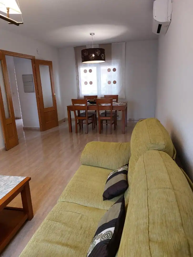 Casa o chalet en venta en Camino del Valle, Cebreros Sala de estar de Casa o chalet en venta en Cebreros con Aire acondicionado, Calefacción y Jardín privado