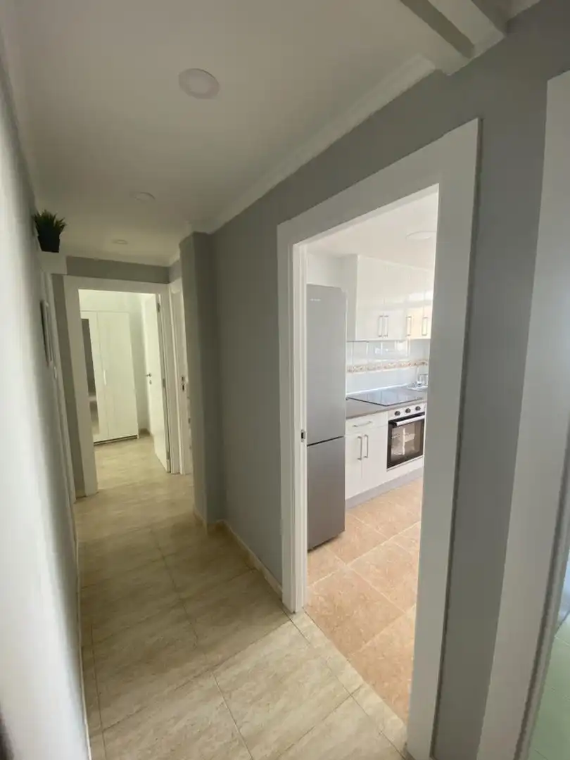 Habitació a Avenida de Madrid, 130, Barrio del Ave Cuina de Apartament per a compartir en Zaragoza amb Calefacció, Moblat i Forn