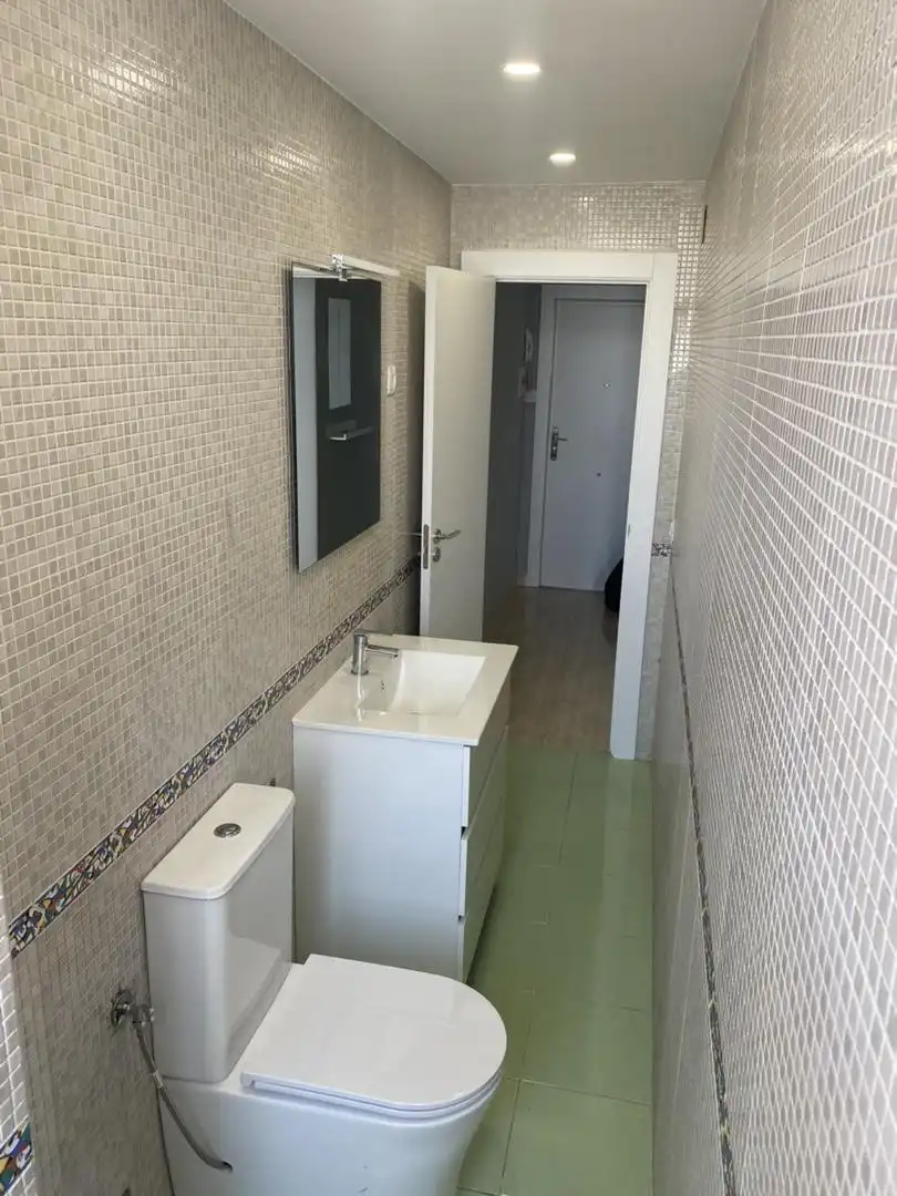 Habitació a Avenida de Madrid, 130, Barrio del Ave Bany de Apartament per a compartir en Zaragoza amb Calefacció, Moblat i Forn