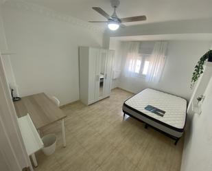Bedroom of Apartment to share in  Zaragoza Capital