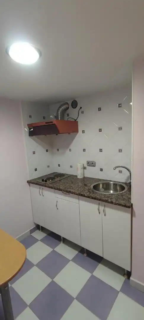 Cocina de Oficina de alquiler en Monforte de Lemos