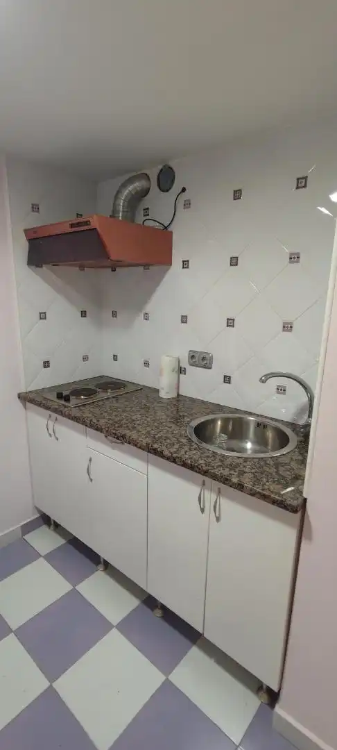 Cocina de Oficina de alquiler en Monforte de Lemos