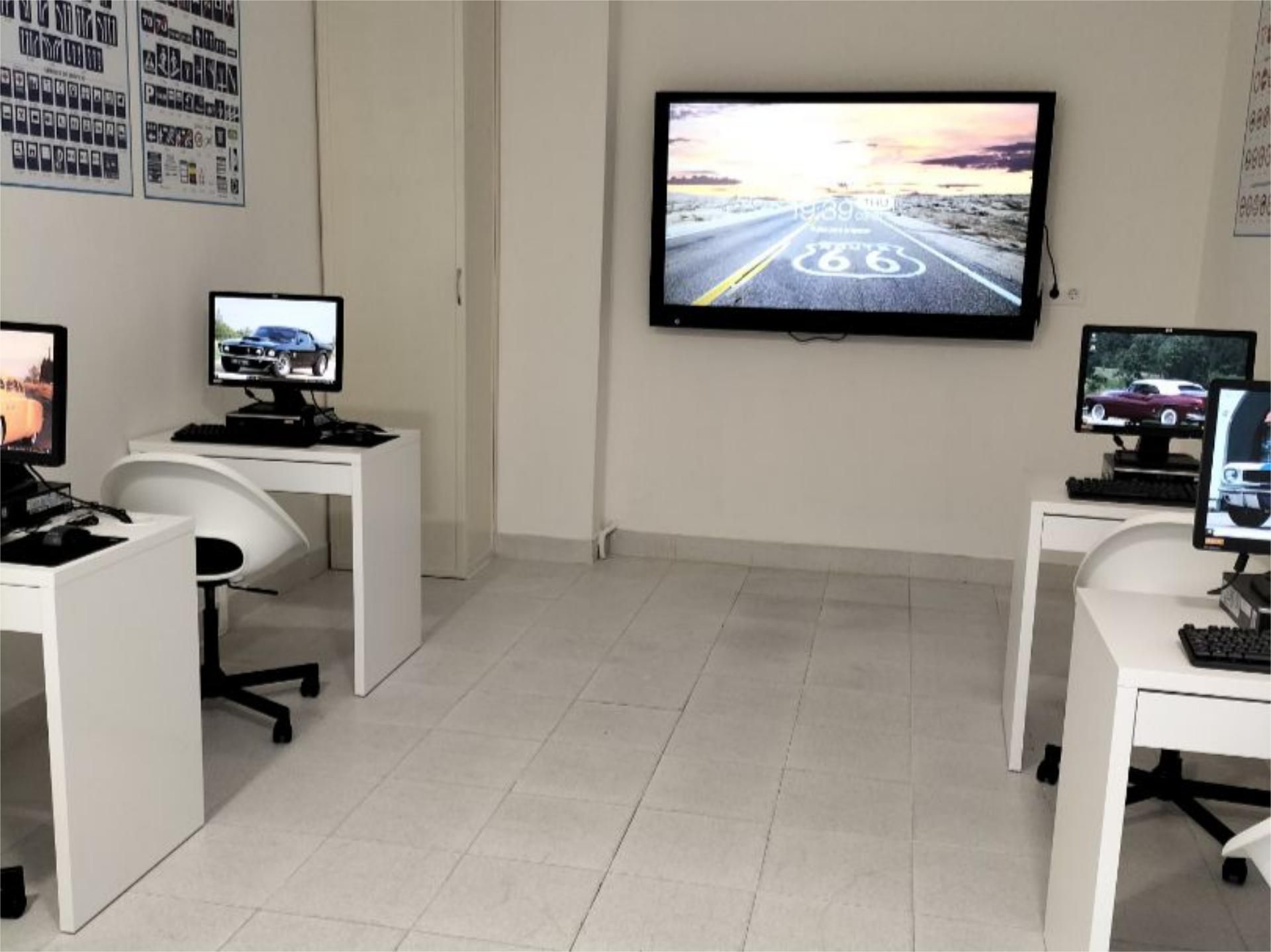 Premises for sale in  Sevilla Capital  with Air Conditioner