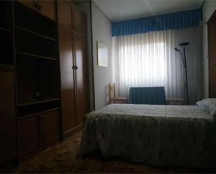 Dormitori de Pis de lloguer en  Logroño amb Terrassa