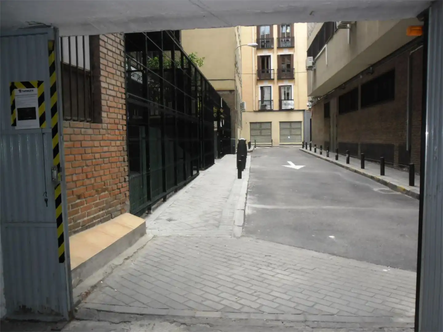 Vista exterior de Garatge en venda en Madrid