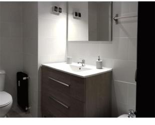 Bathroom of Flat to rent in Badajoz Capital  with Terrace and Balcony