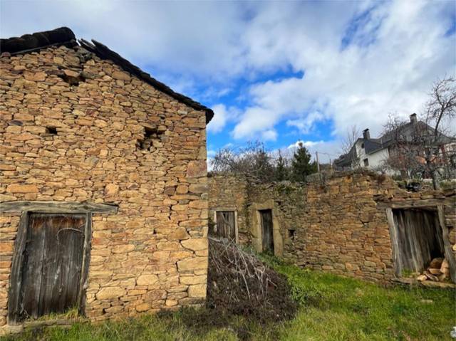 Terreno en Venta en Calle Bailén, 39 en Fabero