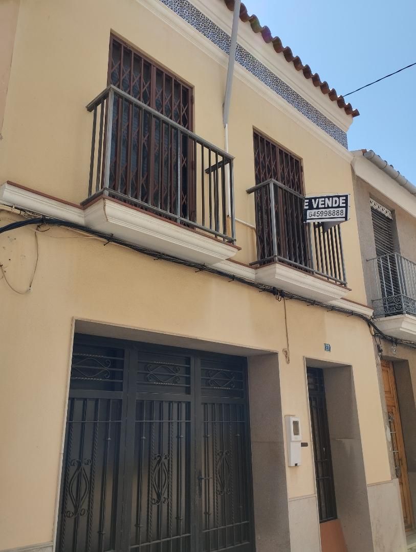 Exterior view of Single-family semi-detached for sale in Almazora / Almassora  with Air Conditioner, Terrace and Storage room