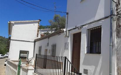 Casa adosada en alquiler en constantina