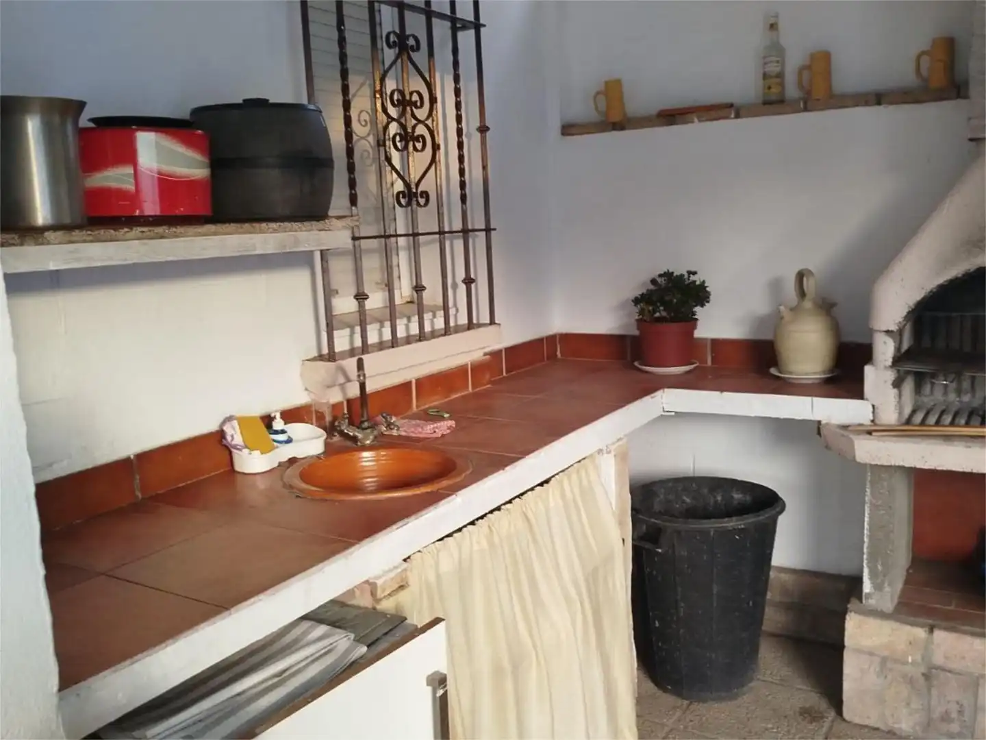 Cocina de Casa o chalet en venta en Sanlúcar la Mayor con Aire acondicionado, Calefacción y Jardín privado