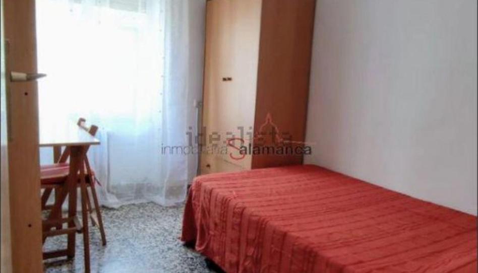 Photo 1 of Flat to share in Avenida de Mirat, 11, Sancti Spiritus - San Juan, Salamanca