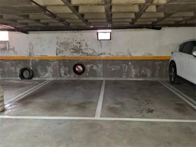 Garaje en Venta en Calle de Venezuela, 13 en Valleaguado - La Cañada