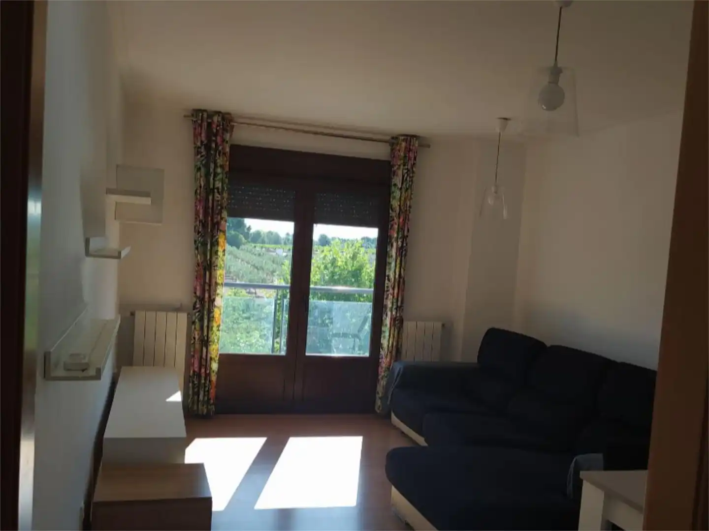 Wohnung zum Verkauf in Carrer del País Valencià, 40, Fontanars dels Alforins Wohnzimmer von Wohnung zum Verkauf in Fontanars dels Alforins mit Klimaanlage, Parkett und Terrasse