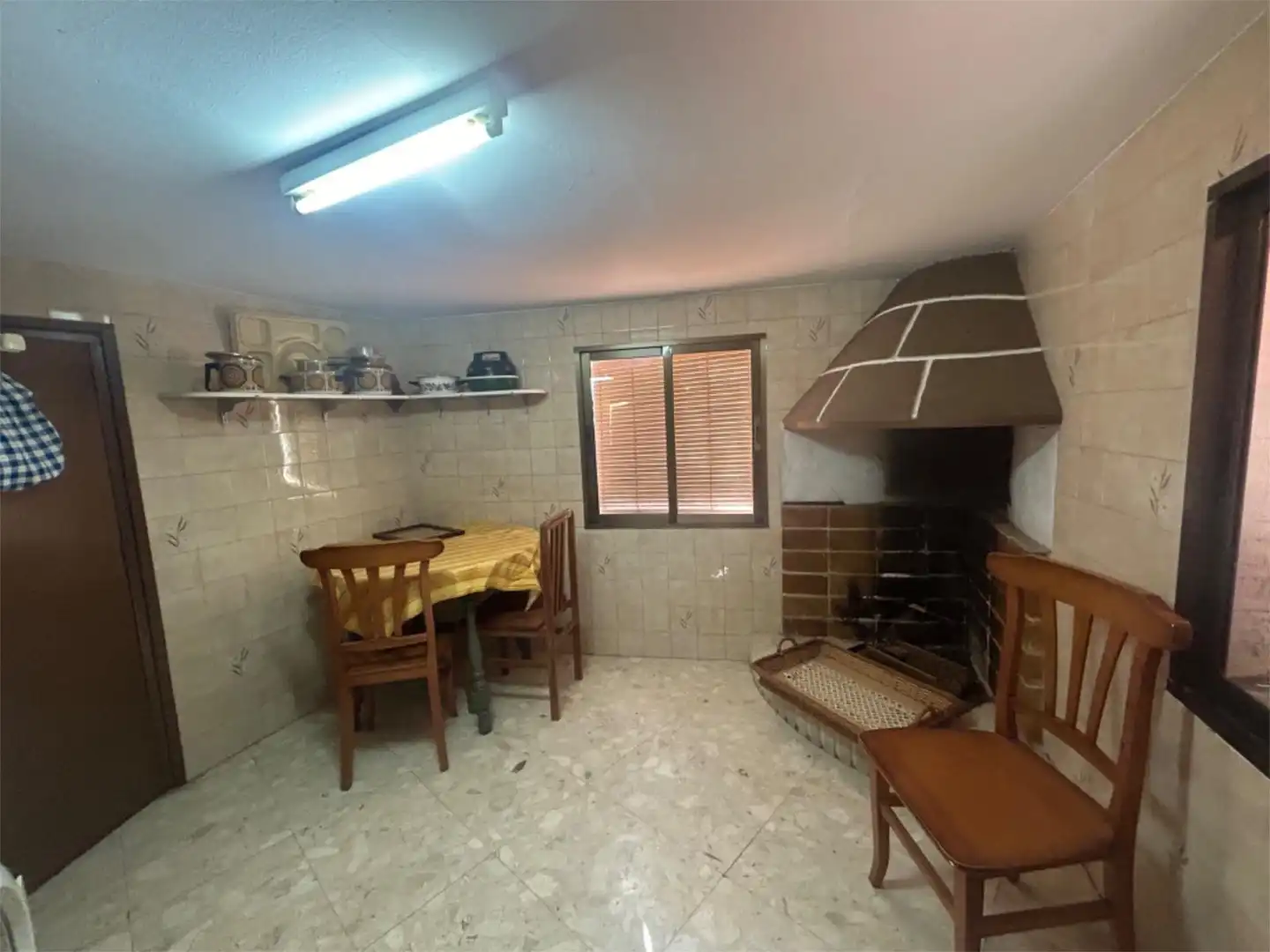 Casa adosada en venta en Calle Peñal, 7, Alloza Casa adosada en venta en Alloza con Terraza y Amueblado