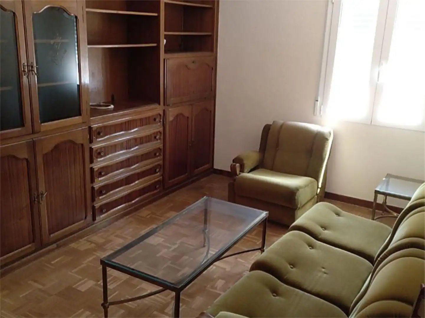 Flat for rent in Calle de los Mártires de la Ventilla, 40, Almenara -Ventilla Living room of Flat for rent in Madrid with Air Conditioner, Heating and Parquet flooring