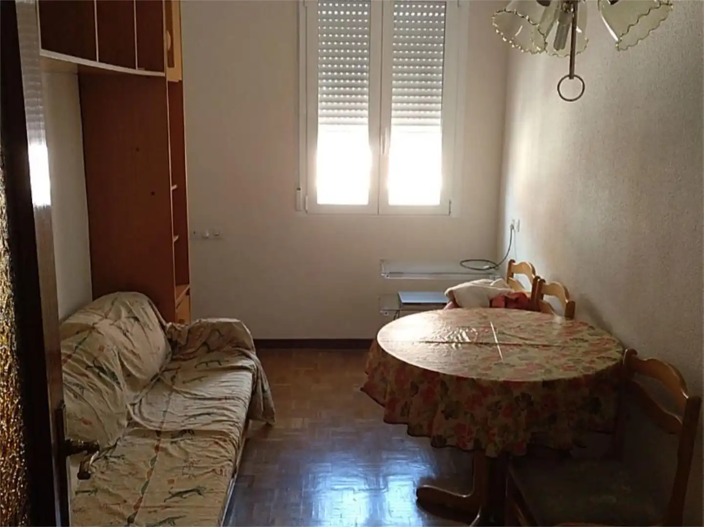 Flat for rent in Calle de los Mártires de la Ventilla, 40, Almenara -Ventilla Bedroom of Flat for rent in Madrid with Air Conditioner, Heating and Parquet flooring