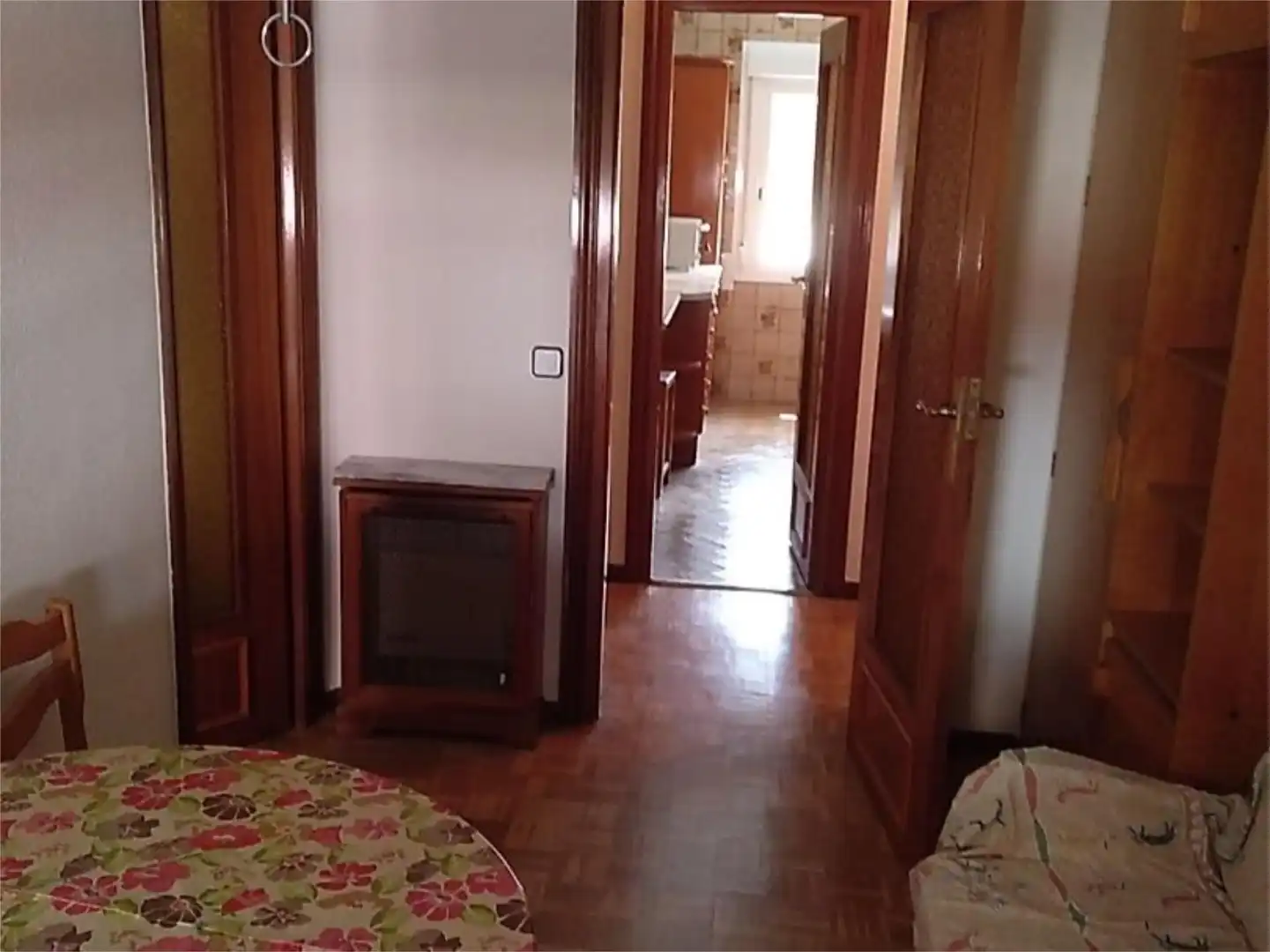 Flat for rent in Calle de los Mártires de la Ventilla, 40, Almenara -Ventilla Bedroom of Flat for rent in Madrid with Air Conditioner, Heating and Parquet flooring