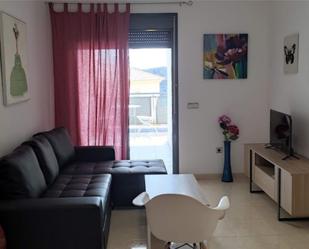 Sala d'estar de Apartament de lloguer en Vícar amb Aire condicionat, Terrassa i Piscina
