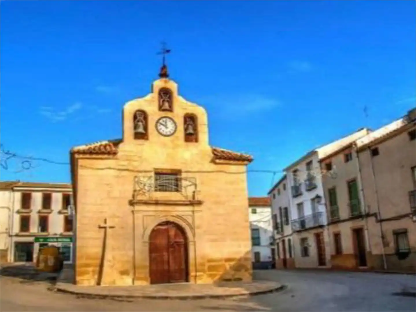 Casa adosada en venta en Plaza la Constitucion, 4, Cárcheles Vista exterior de Casa adosada en venta en Cárcheles con Calefacción y Balcón