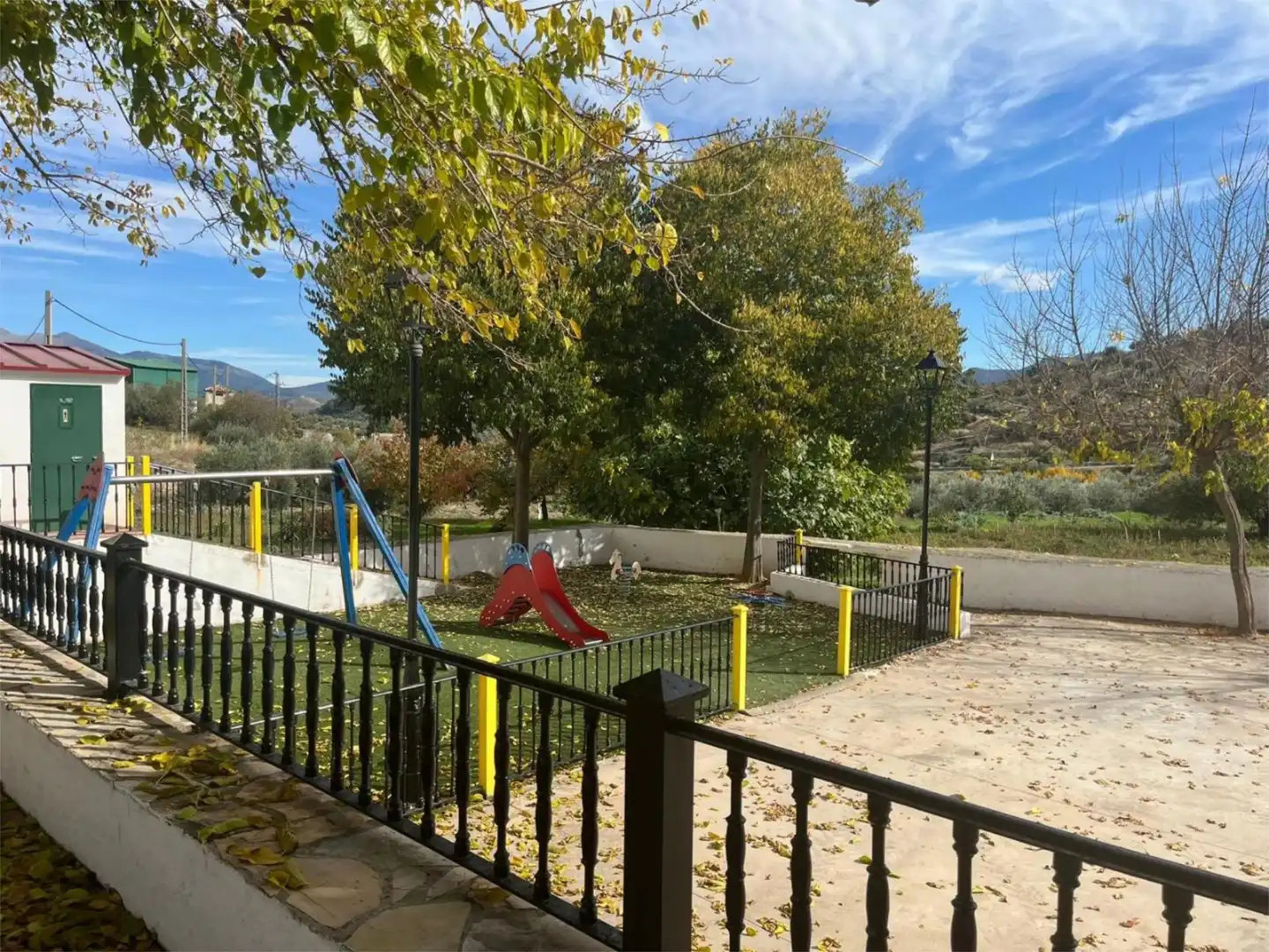 Casa adosada en venta en Plaza la Constitucion, 4, Cárcheles Jardín de Casa adosada en venta en Cárcheles con Calefacción y Balcón