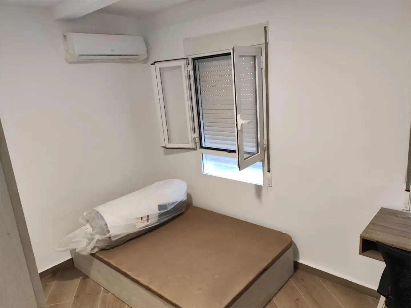 Zimmer in Calle Sebastián de Benalcázar, 33, Huerta de la Reina - Trassierra
