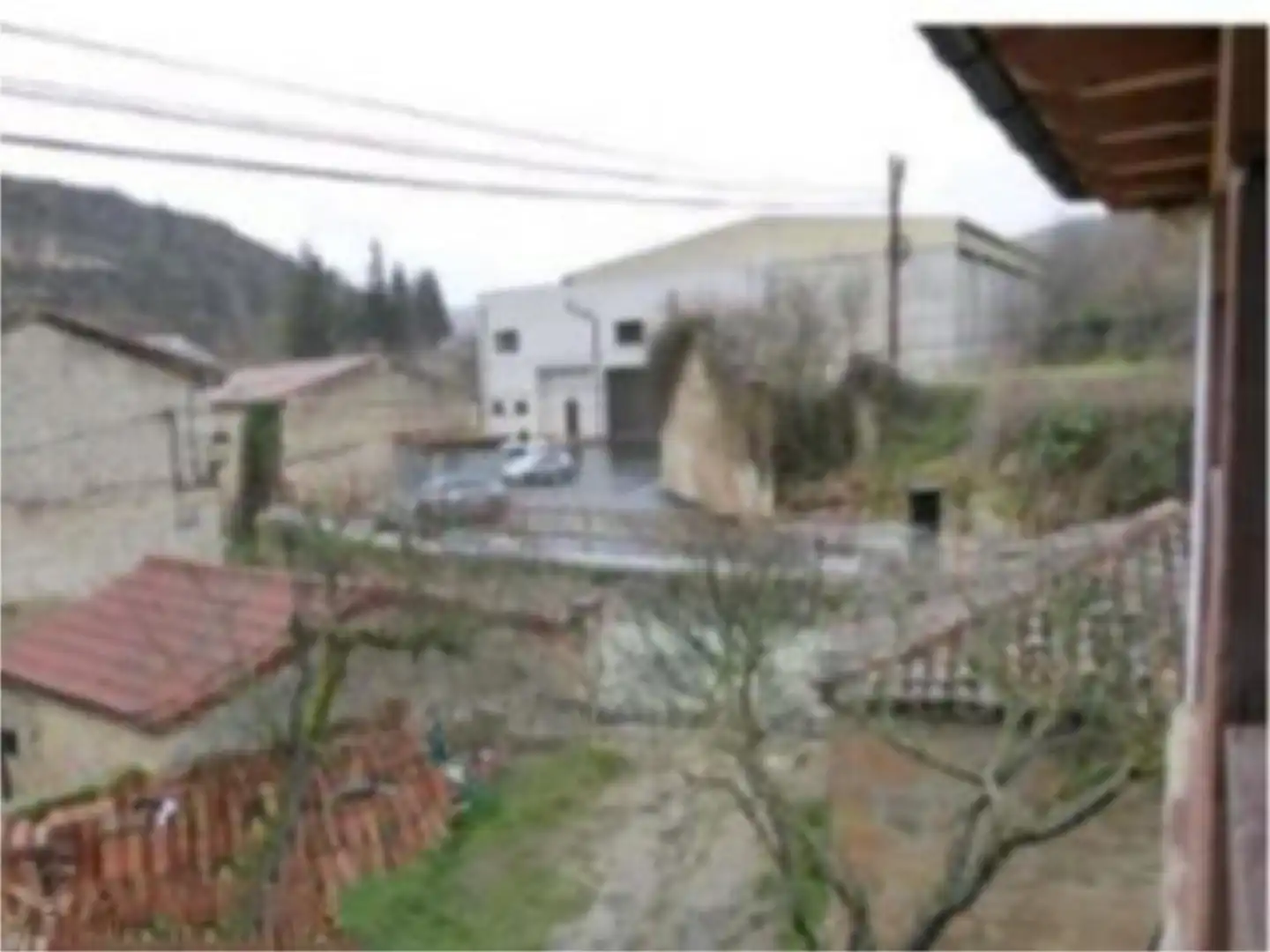 Casa adosada en venta en Calle Doctor Misael Bañuelos, 38, Valle de Sedano Vista exterior de Casa adosada en venta en Valle de Sedano con Jardín privado, Terraza y Trastero