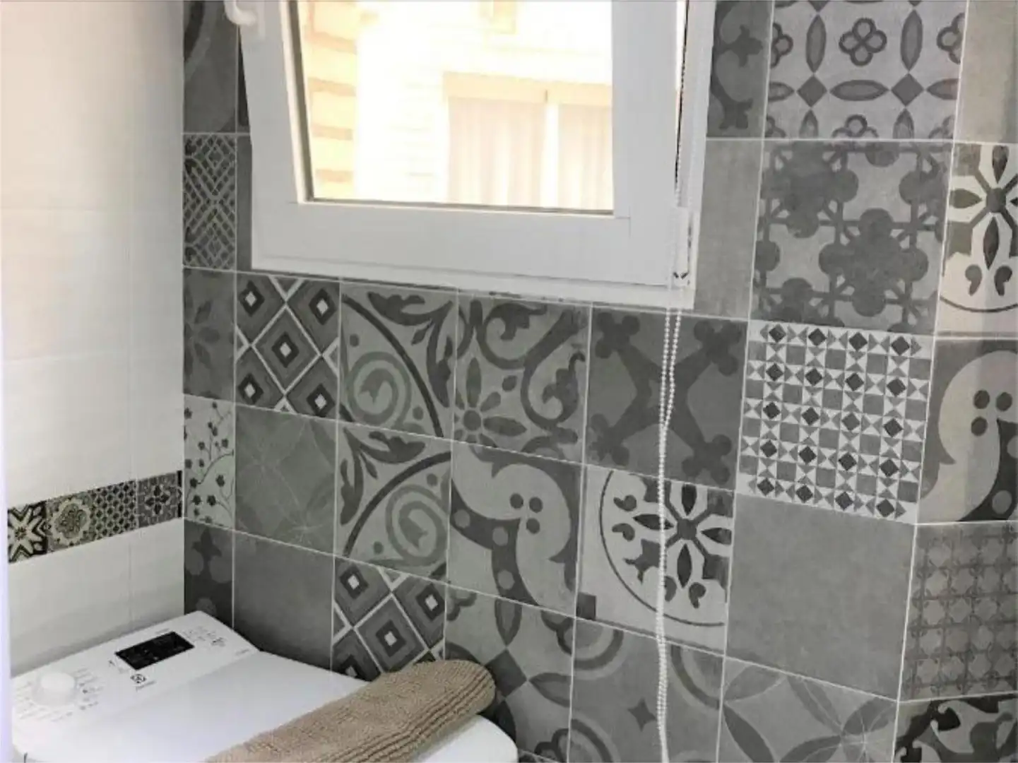 Flat for rent in Callejón Hurtado de Mendoza, 2, Almuñecar Centro Bathroom of Flat for rent in Almuñécar with Air Conditioner and Furnished