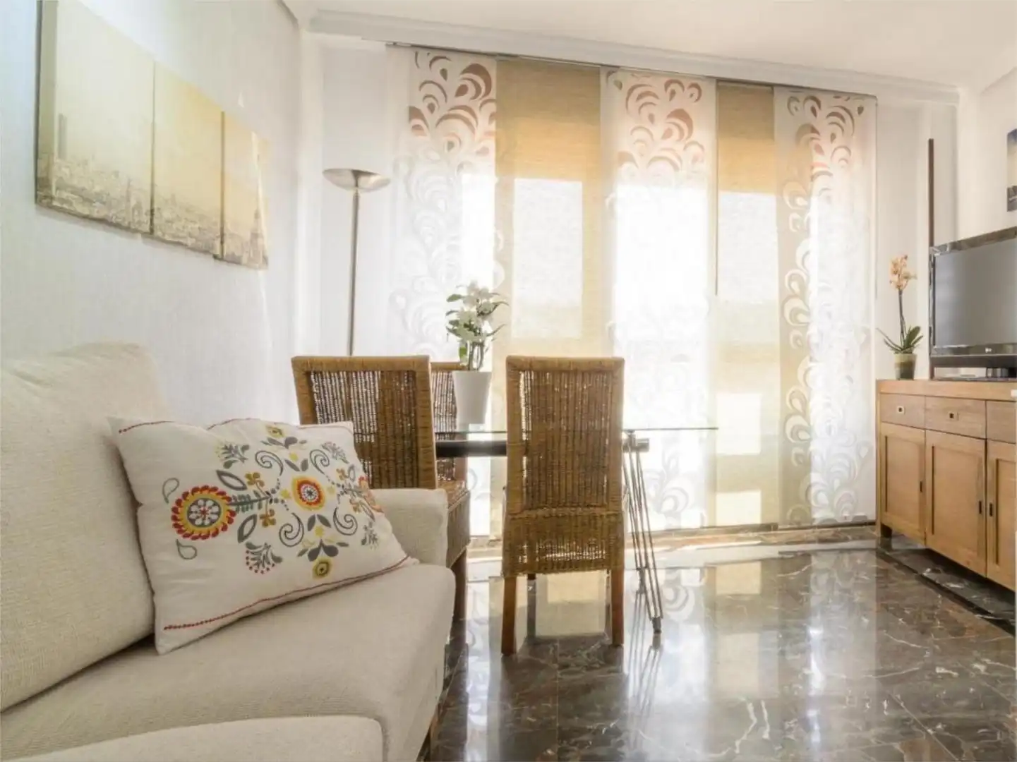 Flat for rent in Callejón Hurtado de Mendoza, 2, Almuñecar Centro Living room of Flat for rent in Almuñécar with Air Conditioner and Furnished