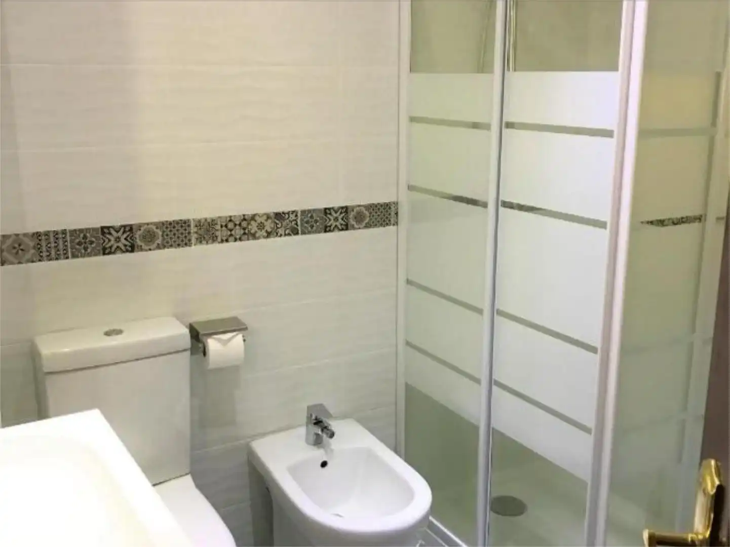 Flat for rent in Callejón Hurtado de Mendoza, 2, Almuñecar Centro Bathroom of Flat for rent in Almuñécar with Air Conditioner and Furnished