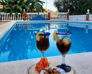 Piscina de Casa o xalet en venda en Rincón de la Victoria