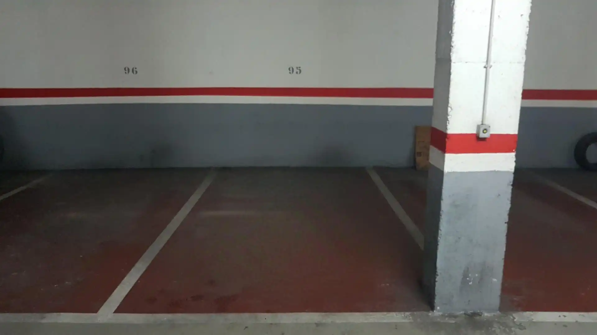 Garaje en venta en Carrer d'Echegaray, 27, La Salut Parking de Garaje en venta en Badalona
