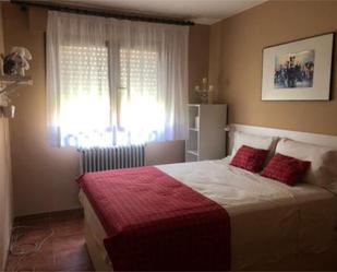 Bedroom of Flat to rent in Jaca  with Terrace and Swimming Pool