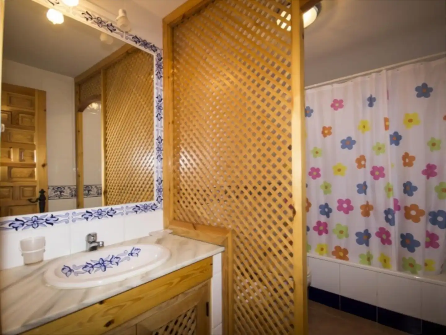 Bathroom of Flat for rent in Zahara de los Atunes  with Air Conditioner, Heating and Private garden
