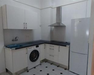 Flat to rent in Avenida Doctor Fedriani, 15, El Torrejón - El Cerezo