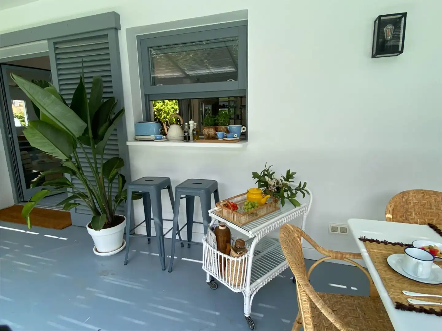 Houses for rent in Passeig Garbí, 35, La Pineda Terrace of Houses for rent in Castelldefels with Air Conditioner, Heating and Private garden