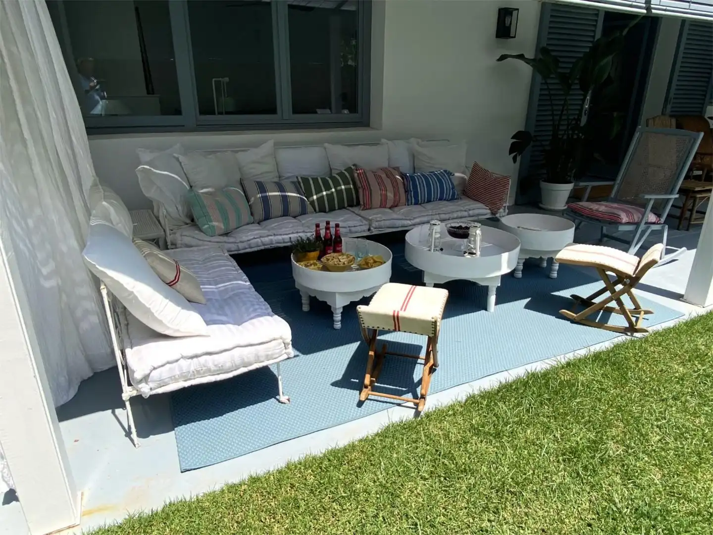 Houses for rent in Passeig Garbí, 35, La Pineda Terrace of Houses for rent in Castelldefels with Air Conditioner, Heating and Private garden