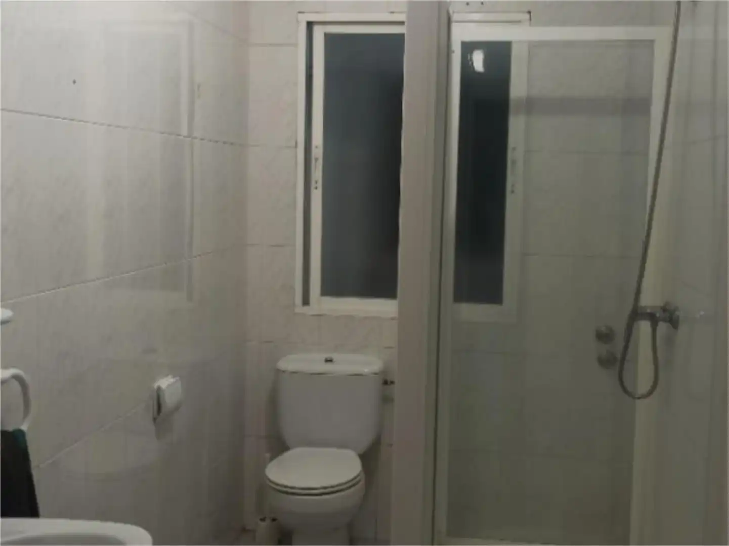Baño de Piso en venta en Cabezuela del Valle con Aire acondicionado, Amueblado y Balcón