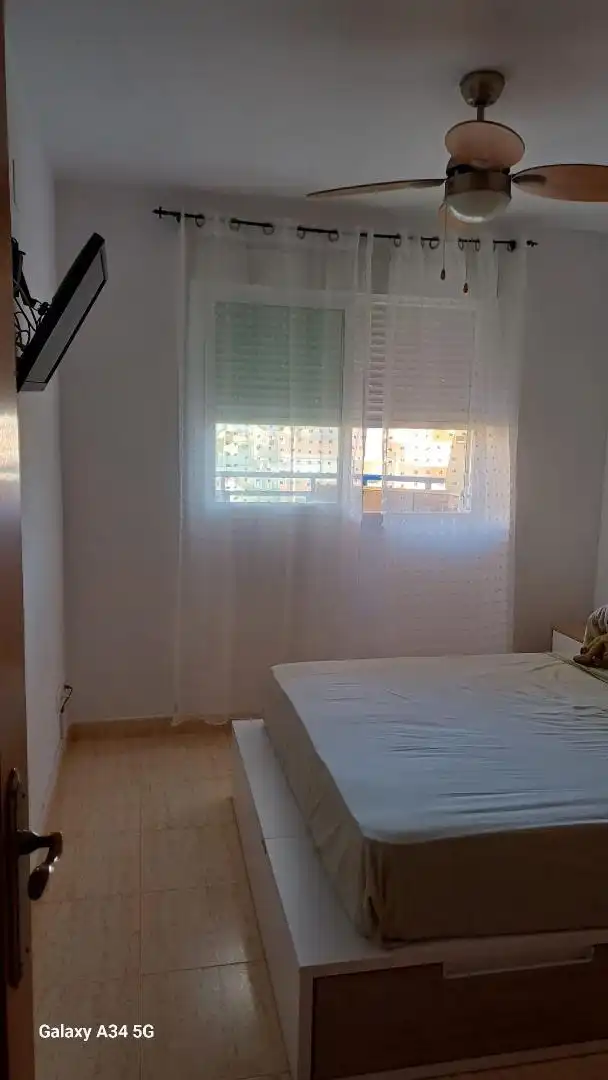 Piso de alquiler en Avenida de la Tarongina, 4, Tavernes de la Valldigna Habitación de Piso de alquiler en Tavernes de la Valldigna