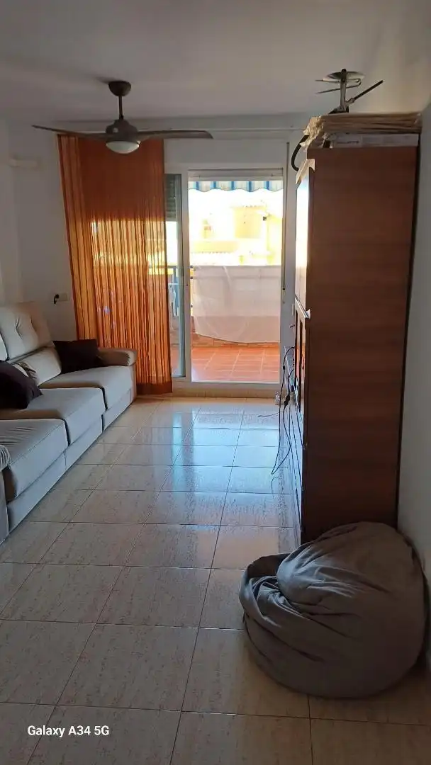 Piso de alquiler en Avenida de la Tarongina, 4, Tavernes de la Valldigna Habitación de Piso de alquiler en Tavernes de la Valldigna