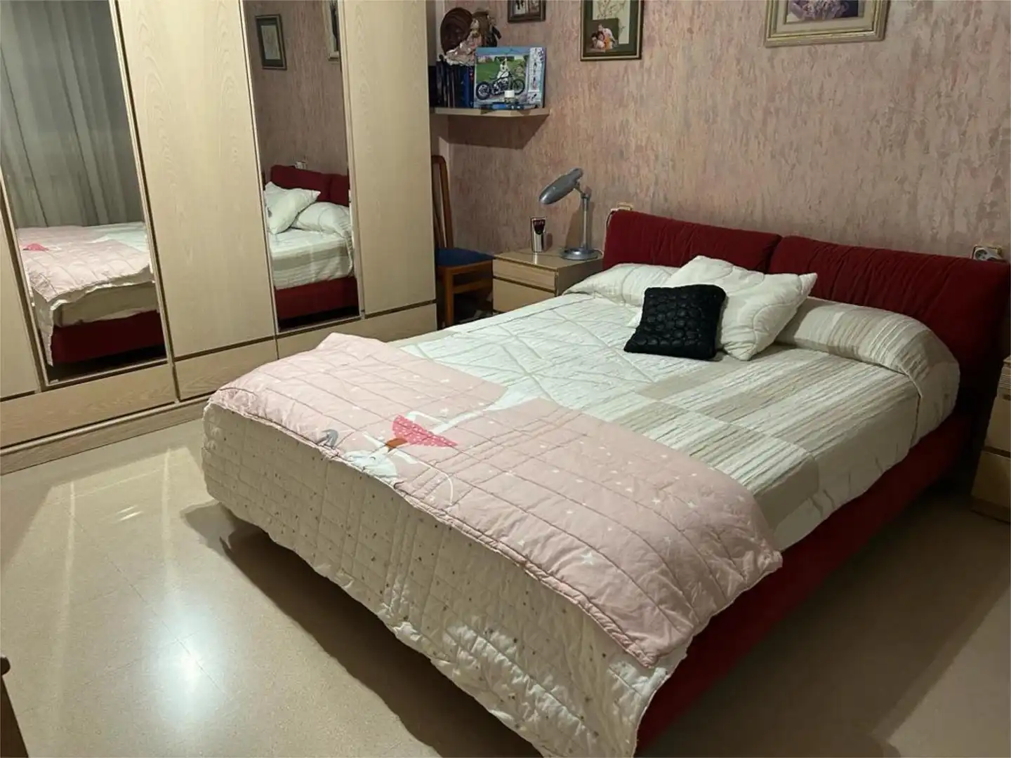 Habitación de Casa adosada en venta en Monzón con Aire acondicionado y Balcón