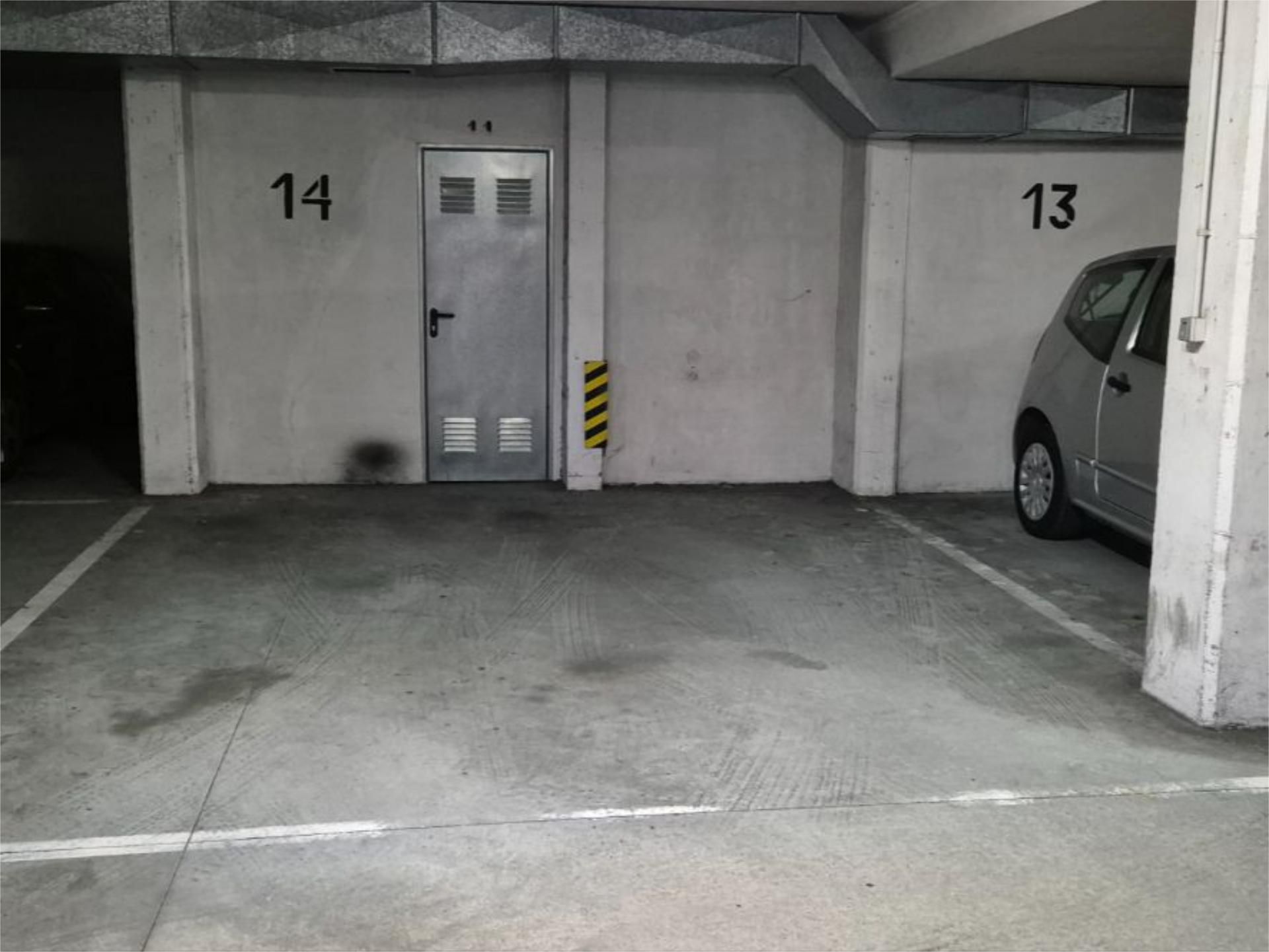 Parking of Garage to rent in Ordes